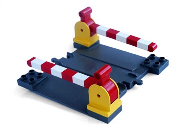 Lego Duplo - pejezd se zvorami - Vlaky-pejezd